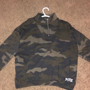 Camouflage pink pullover